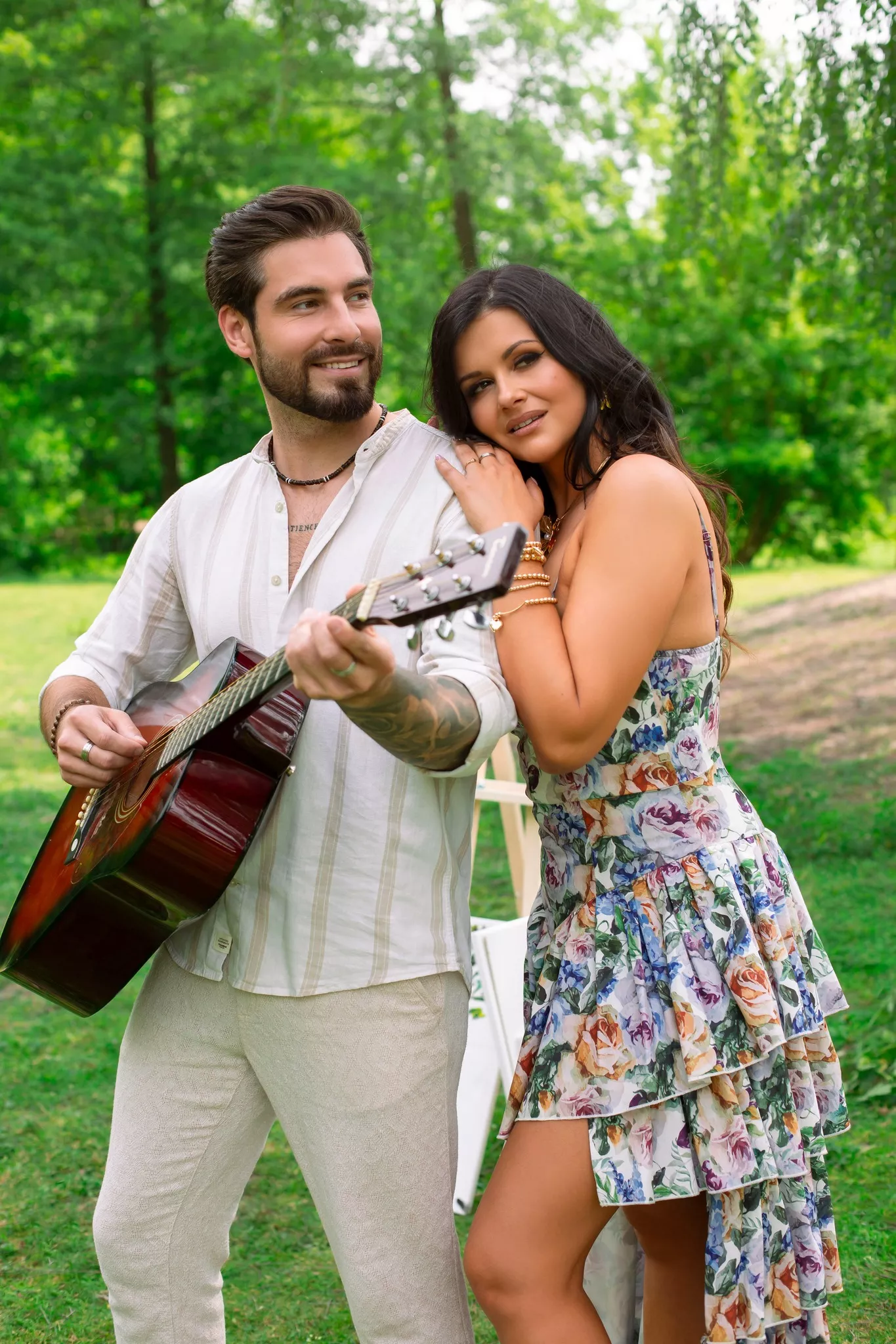 Czy to najpiękniejsza gwiazda disco polo? Zmysłowa Iness zachwyca w zwiewnej stylizacji

